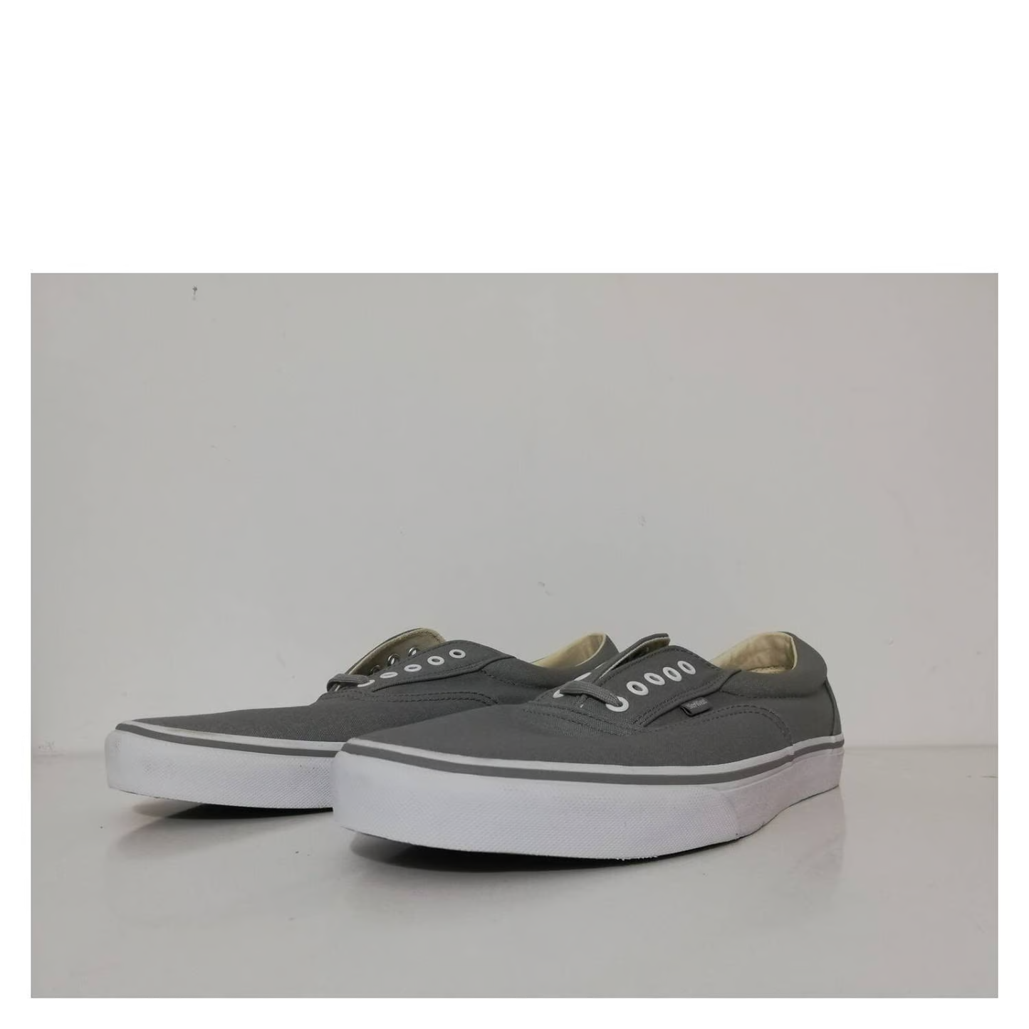 Zapatilla Urbana Tarp Gris